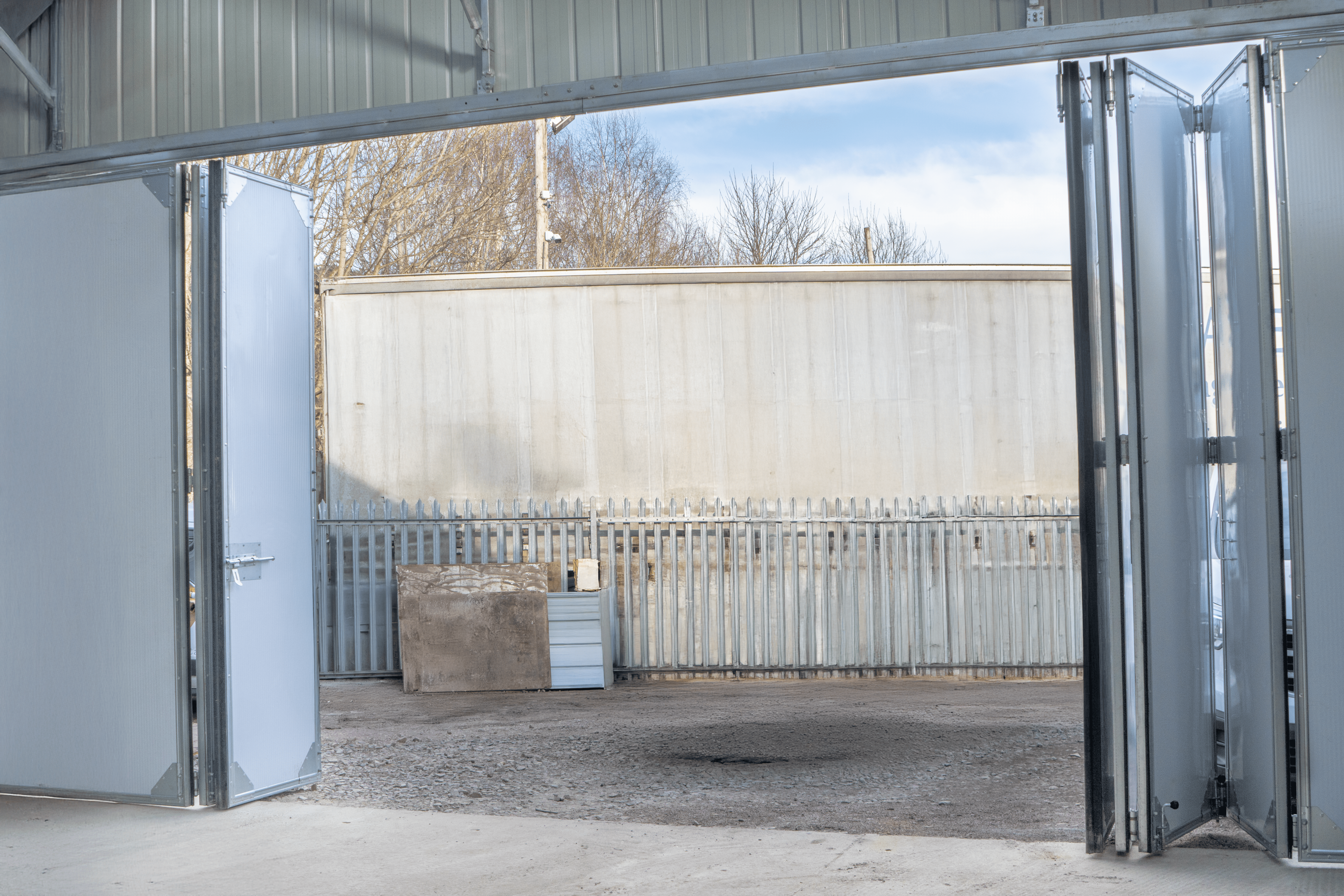 Hangar de aviones de acero