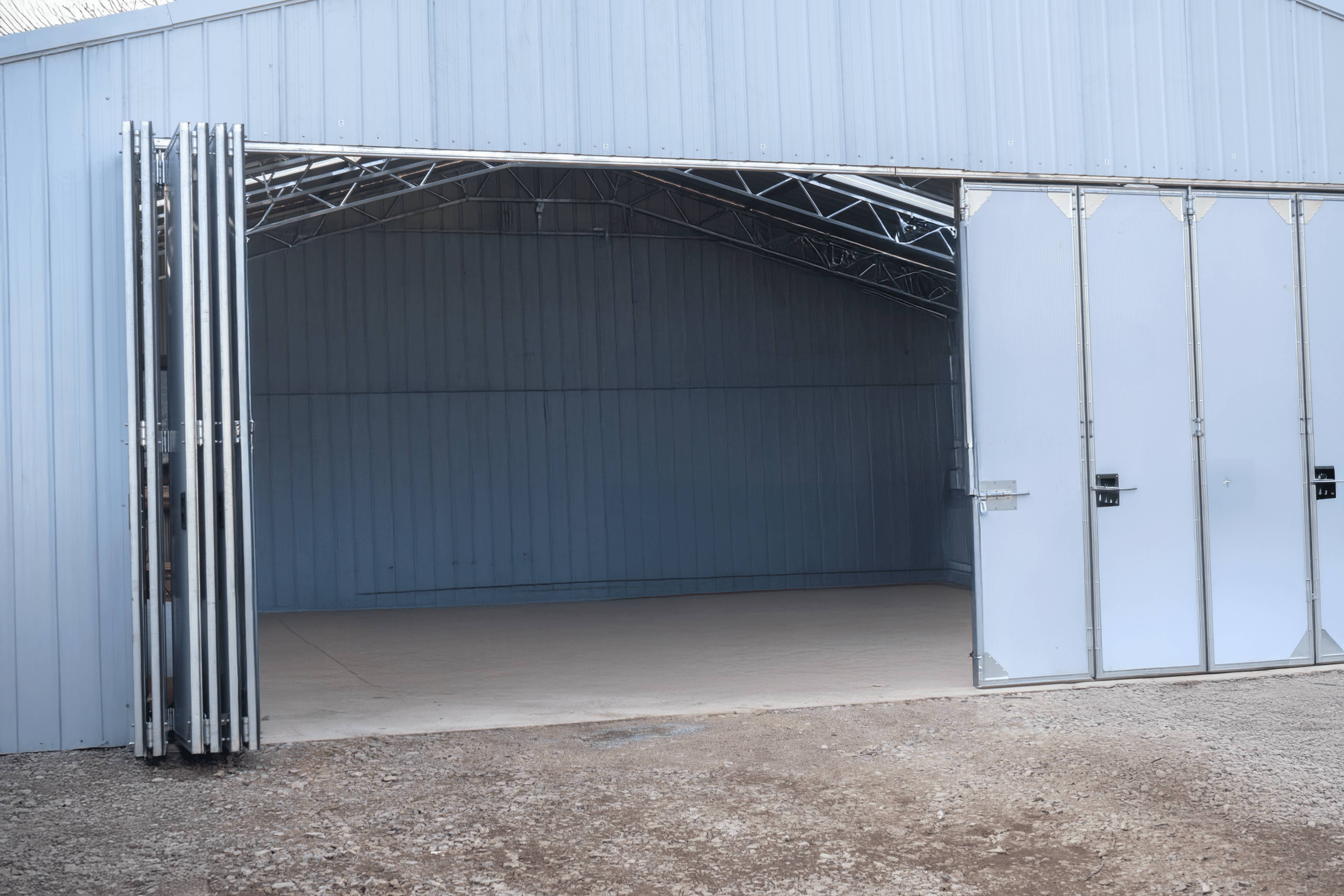 Hangar de aviones de acero